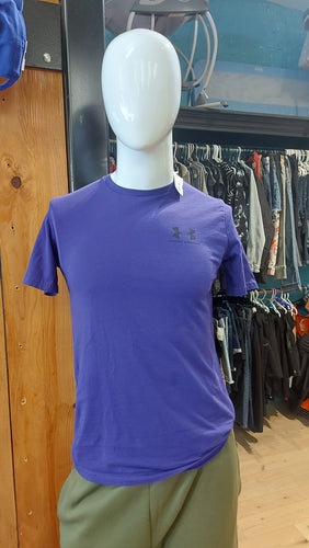 UA purple tee S